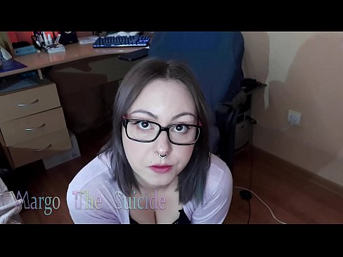 ❤️ Keçika seksî ya bi şûşeyan Dildo bi kûrahî li kamerayê dimije ️ Sex li ku.tube-sexer.ru ❤